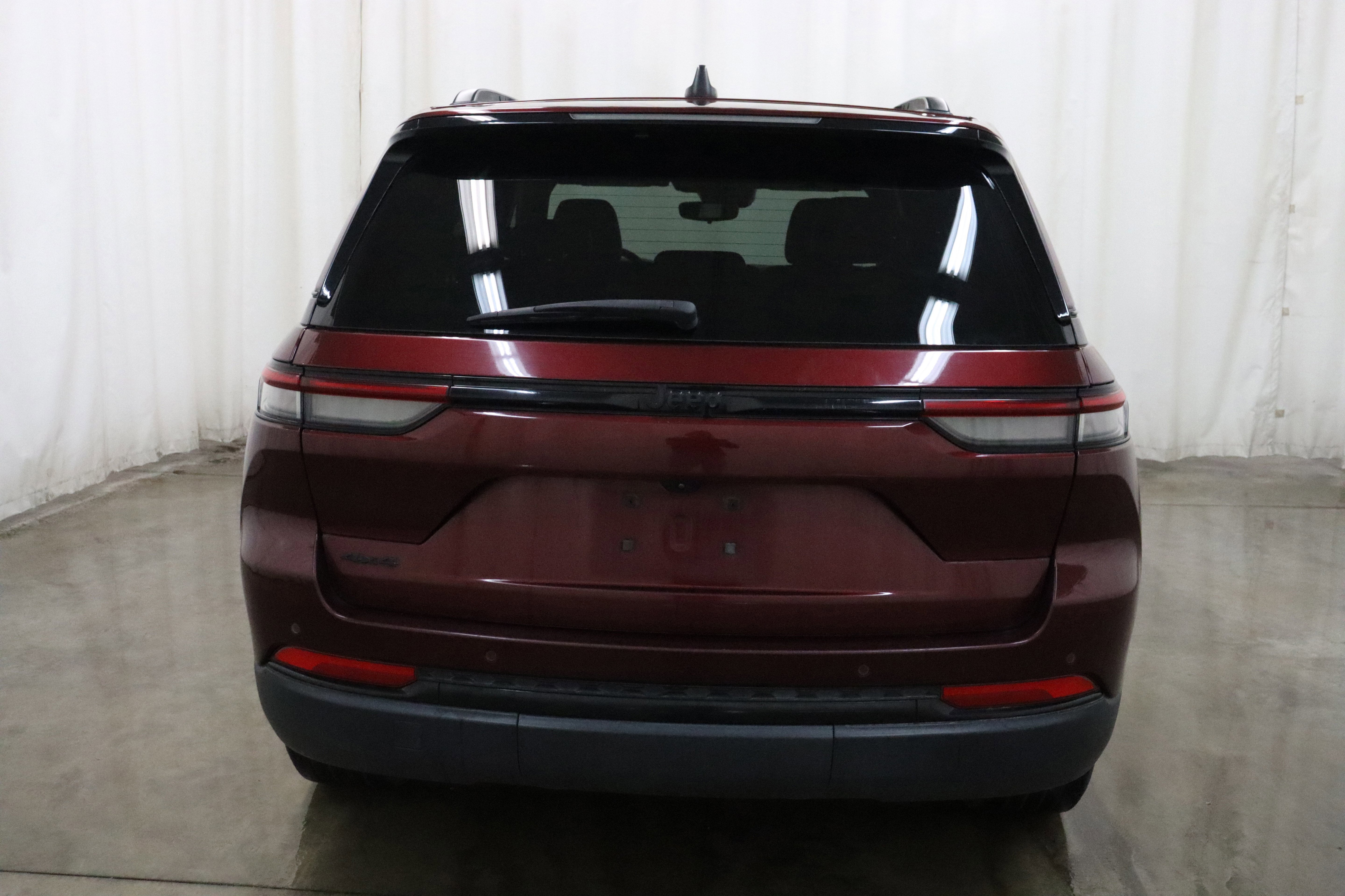 2024 Jeep Grand Cherokee Altitude