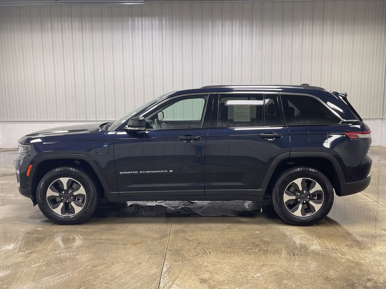 2024 Jeep Grand Cherokee 4xe GLOBAL BLACK