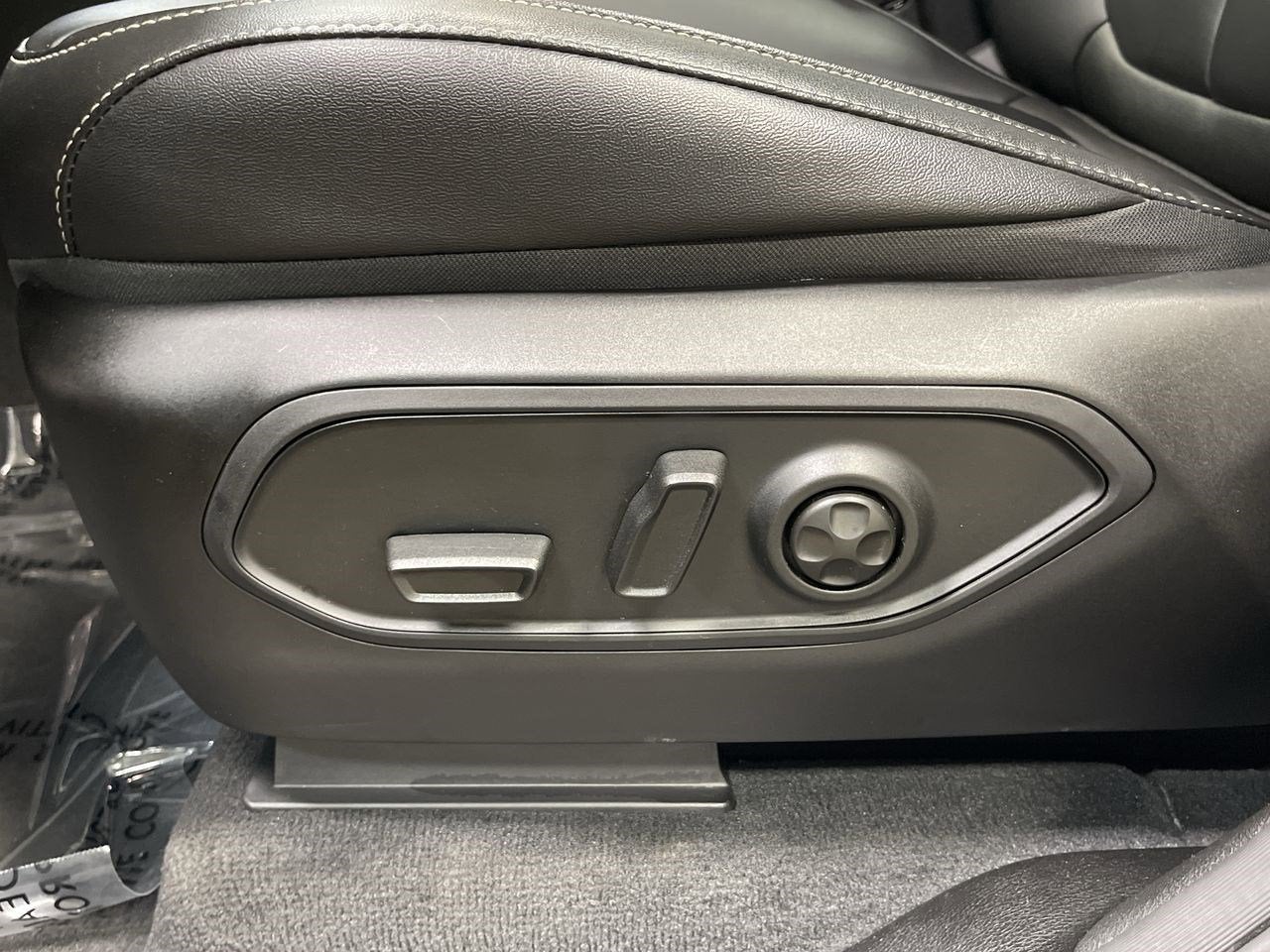 2024 Jeep Grand Cherokee 4xe GLOBAL BLACK