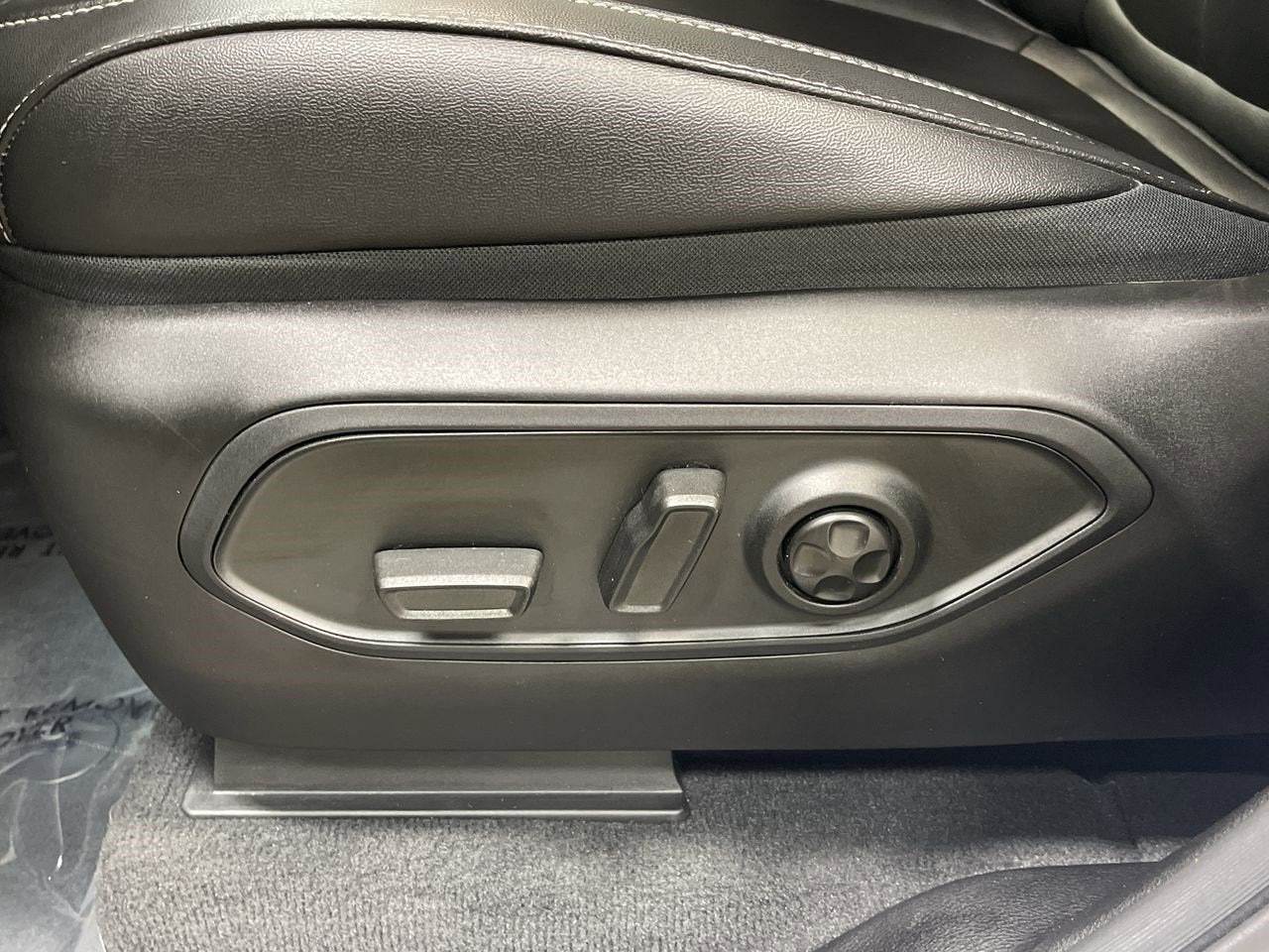 2024 Jeep Grand Cherokee 4xe GLOBAL BLACK