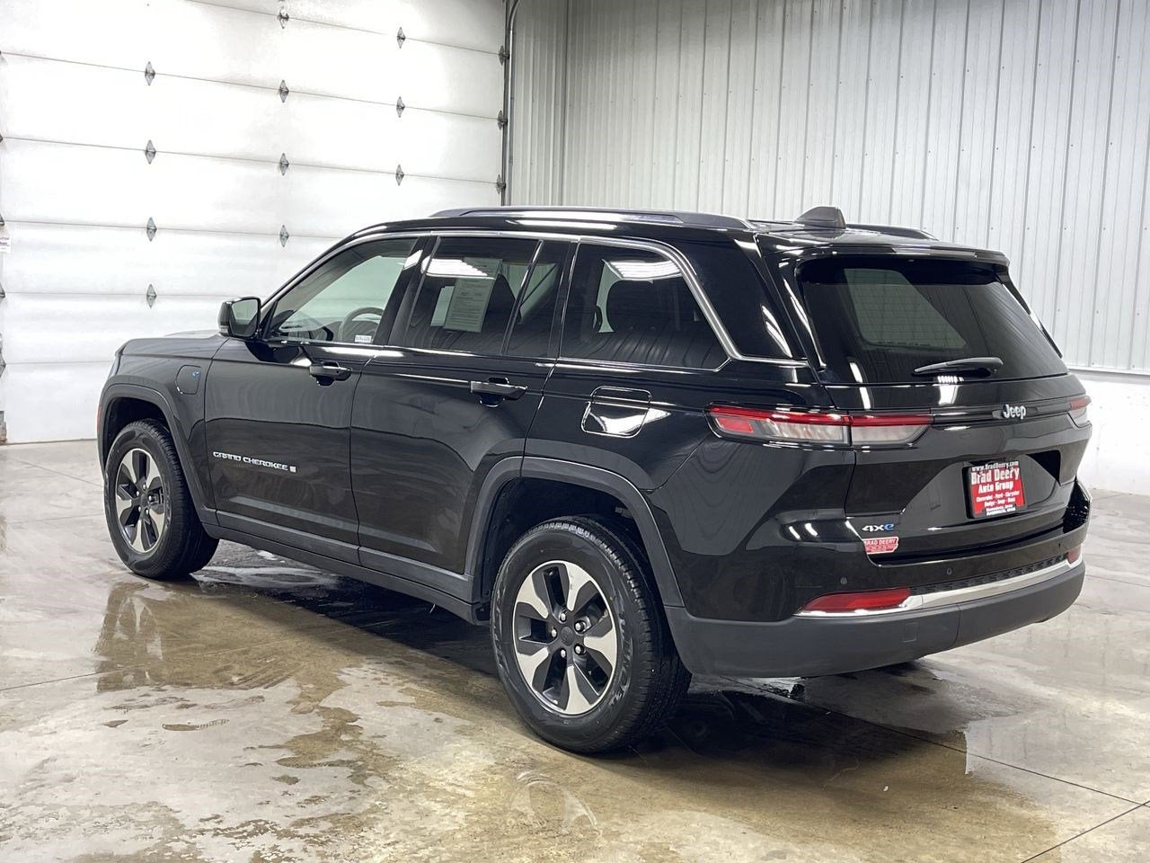 2023 Jeep Grand Cherokee 4xe GLOBAL BLACK