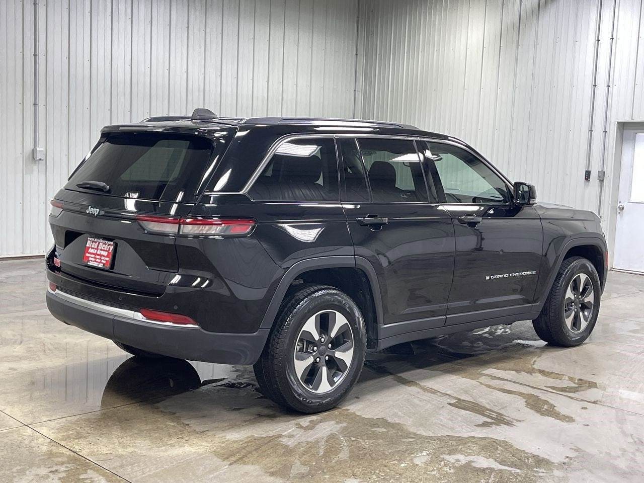 2023 Jeep Grand Cherokee 4xe GLOBAL BLACK