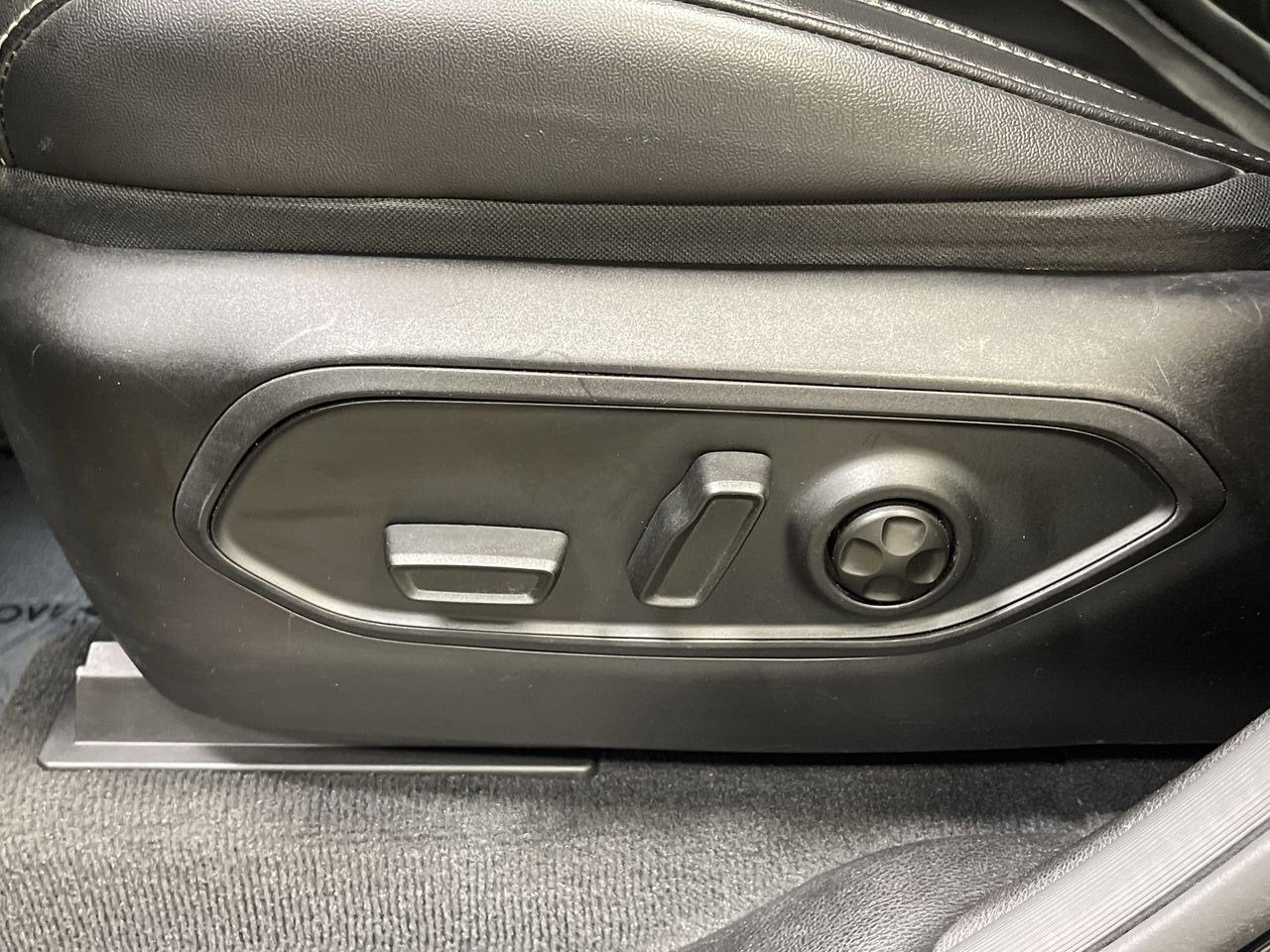 2023 Jeep Grand Cherokee 4xe GLOBAL BLACK