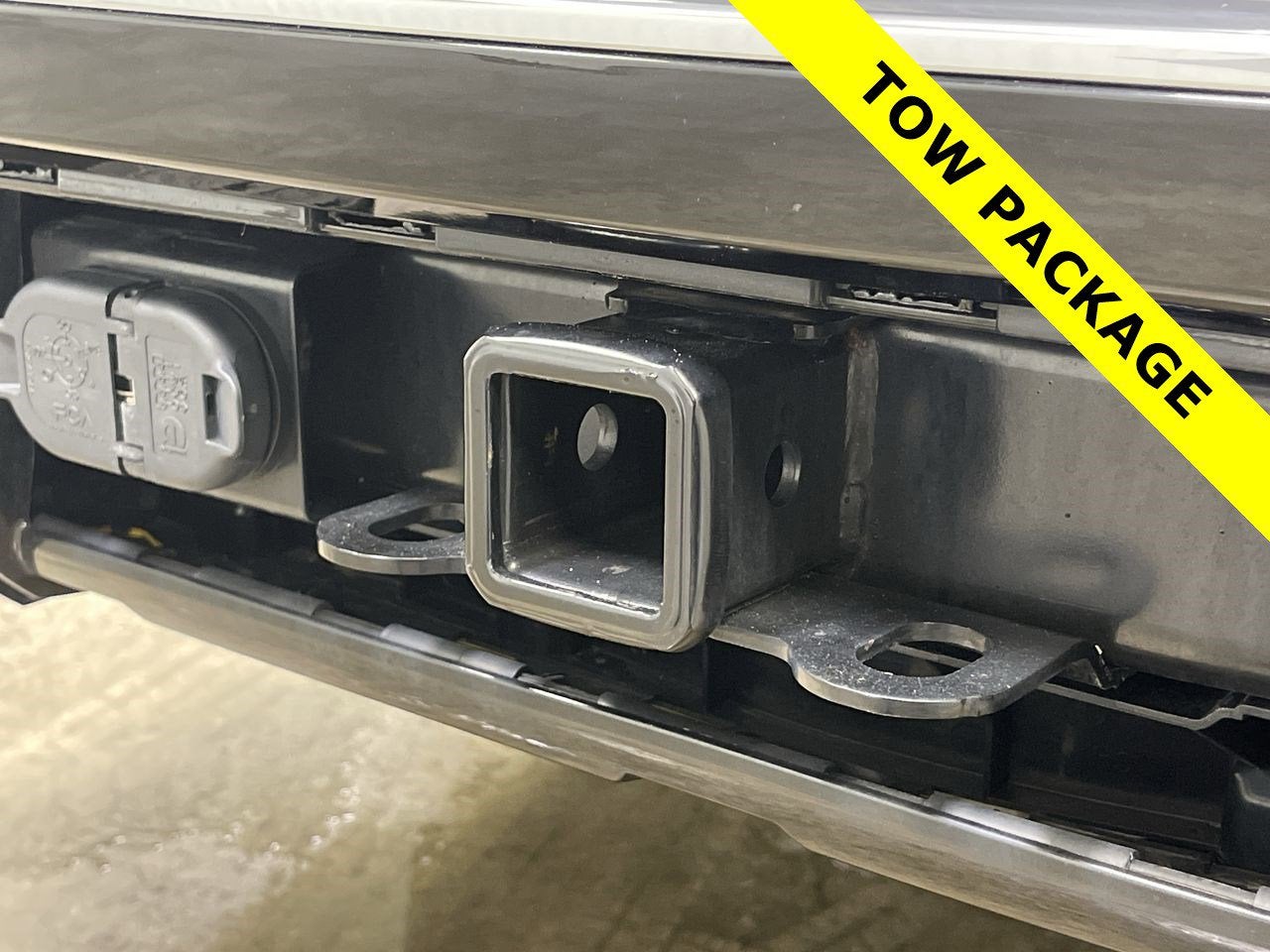 2023 Jeep Wagoneer L GLOBAL BLACK