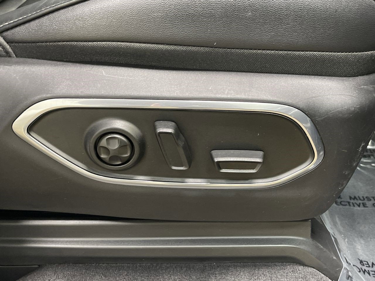 2023 Jeep Wagoneer L GLOBAL BLACK