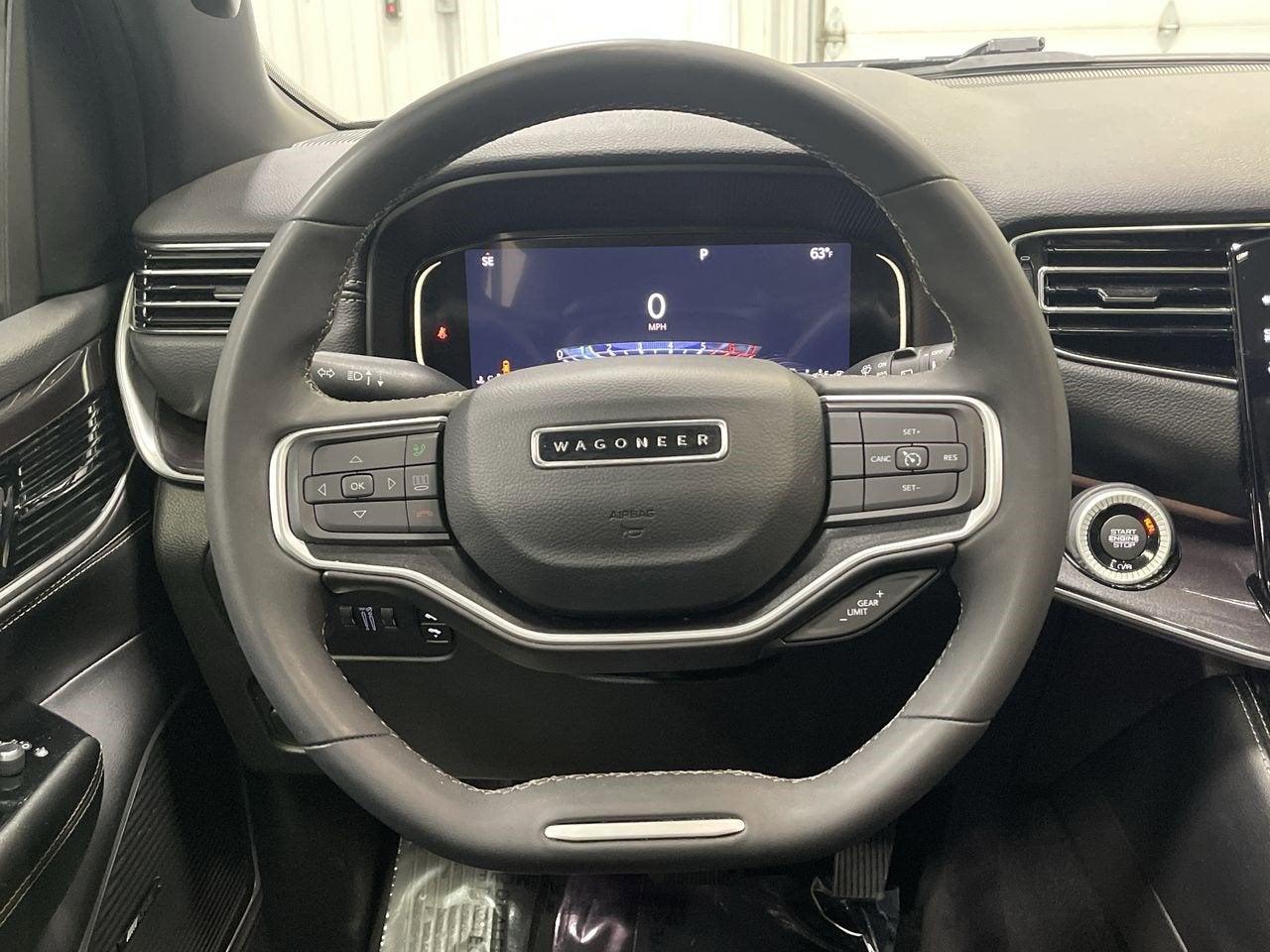 2023 Jeep Wagoneer L GLOBAL BLACK