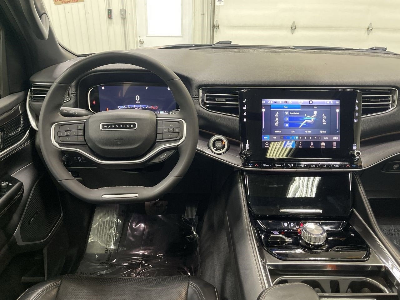 2023 Jeep Wagoneer L GLOBAL BLACK