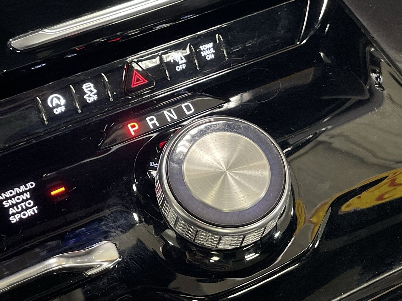 2023 Jeep Wagoneer L GLOBAL BLACK