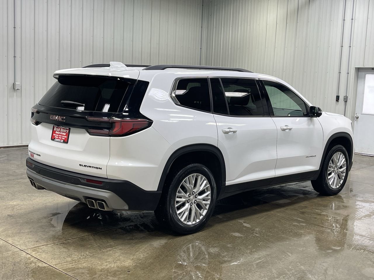 2025 GMC Acadia Elevation
