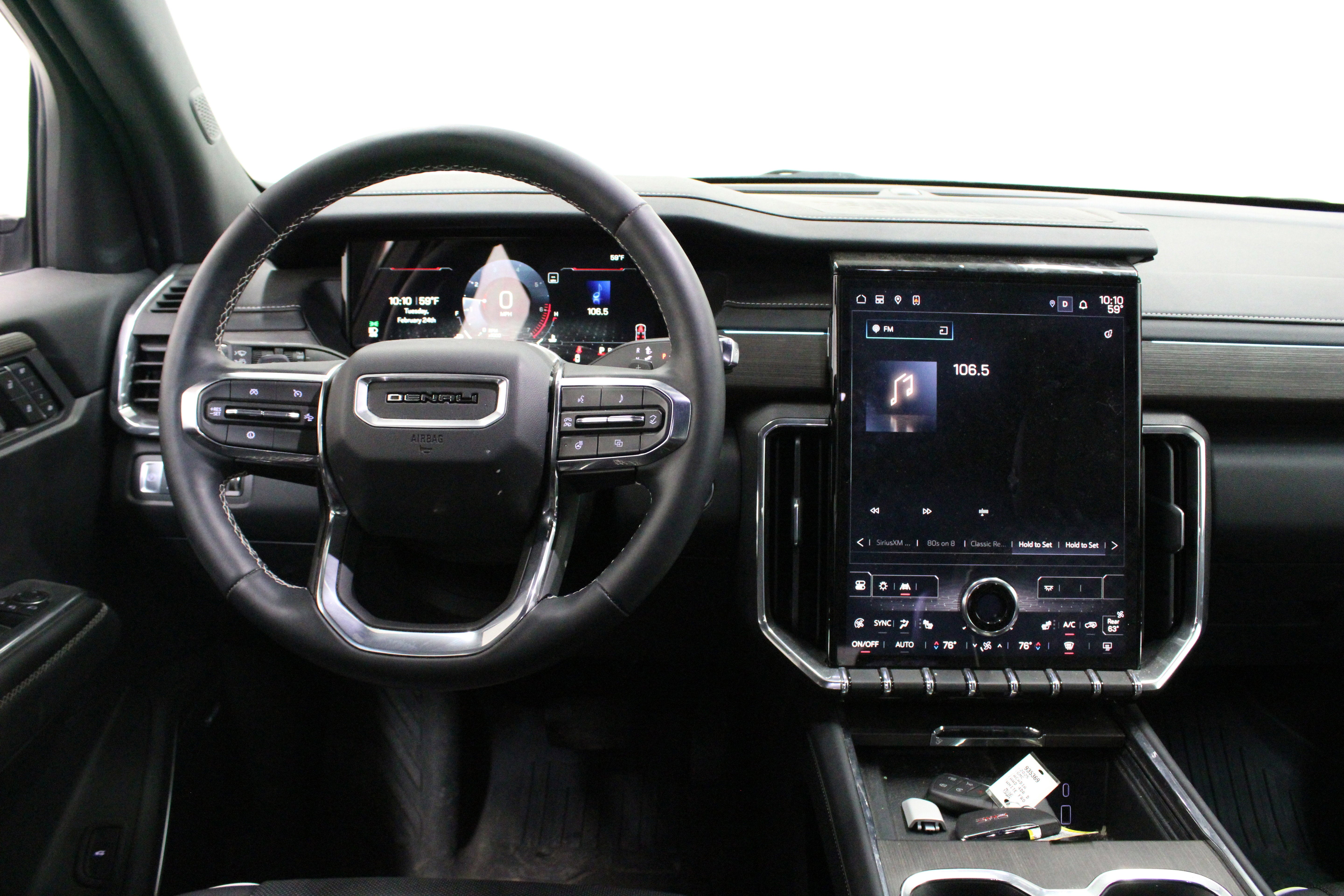 2025 GMC Acadia Denali