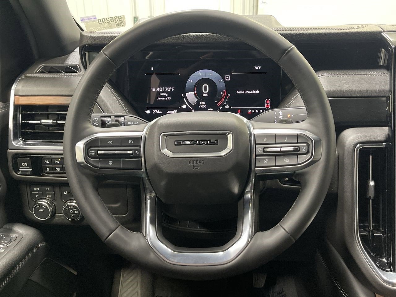 2025 GMC Yukon XL Denali