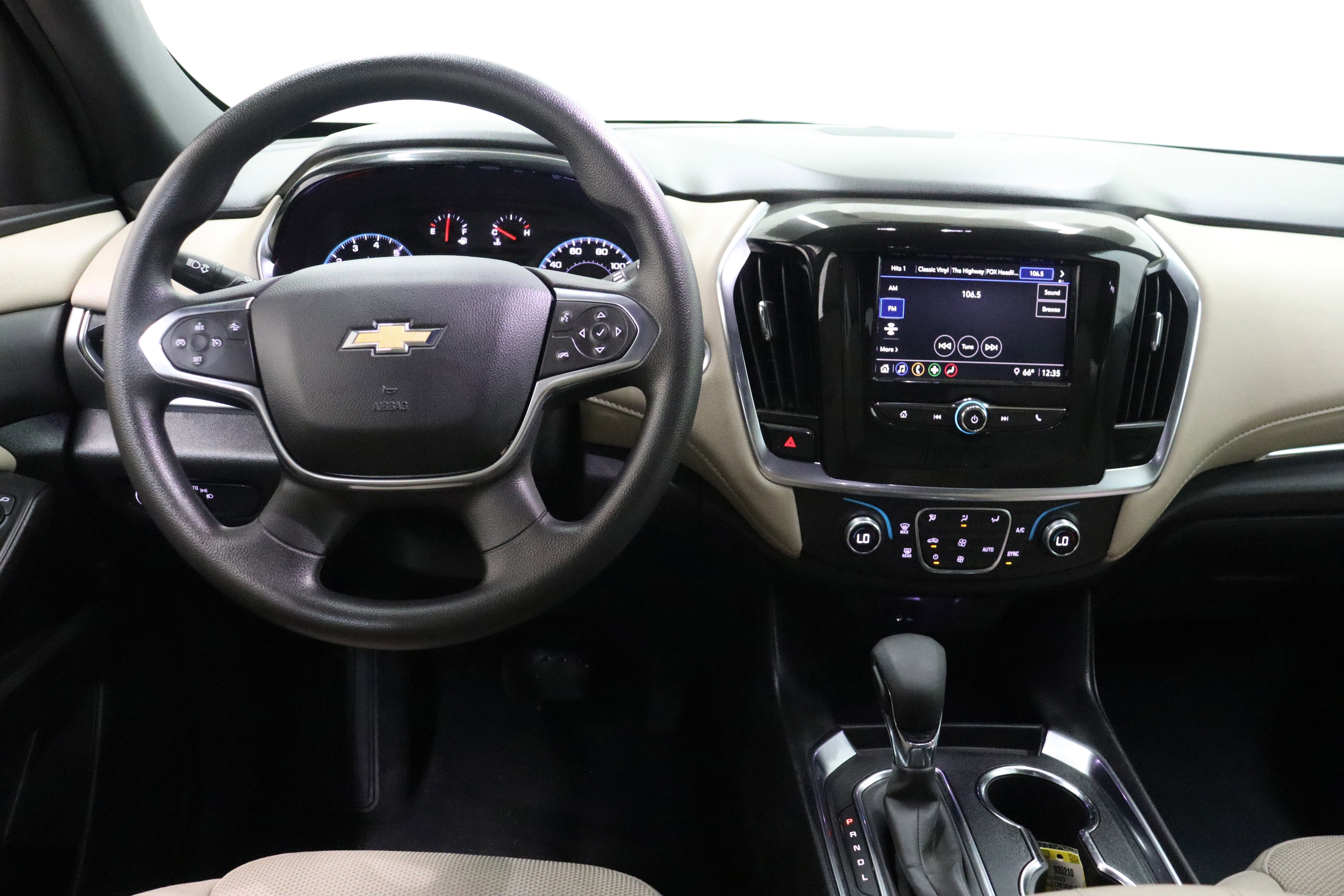 2023 Chevrolet Traverse LS