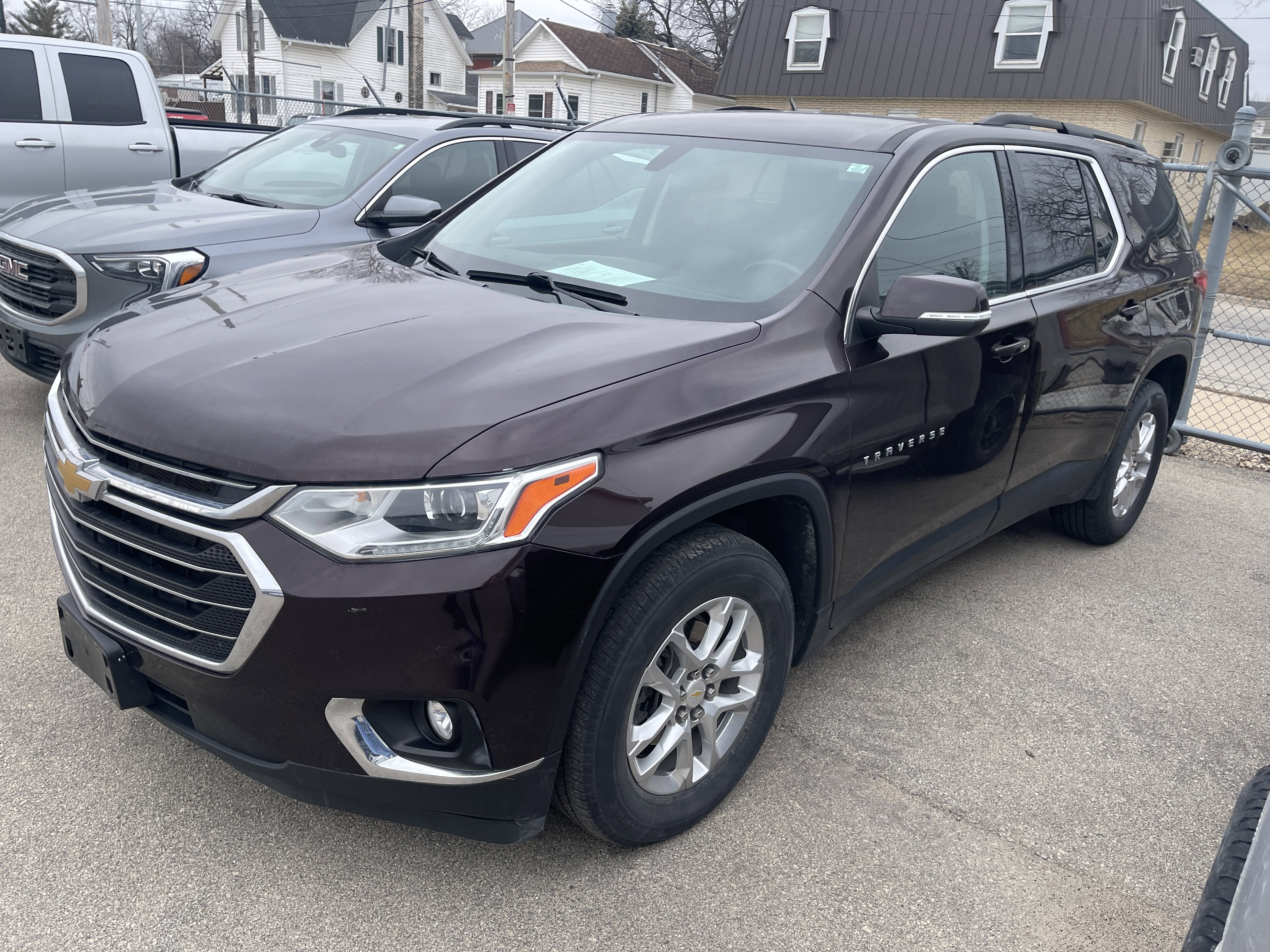 2021 Chevrolet Traverse LT Leather