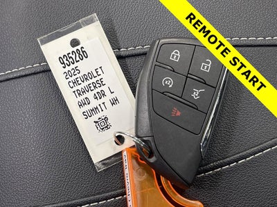 2025 Chevrolet Traverse LT