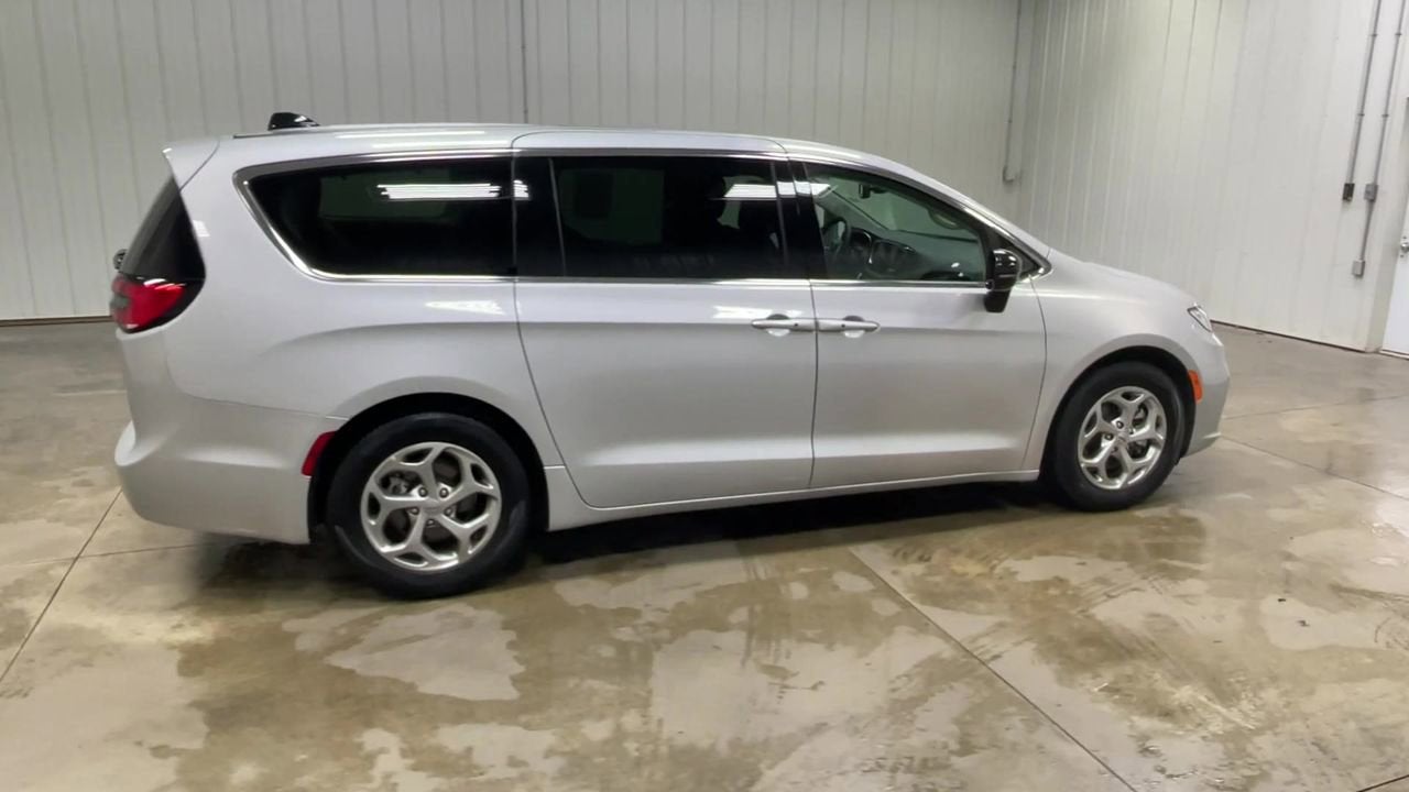 2024 Chrysler Pacifica Limited
