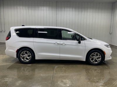 2024 Chrysler Pacifica Limited