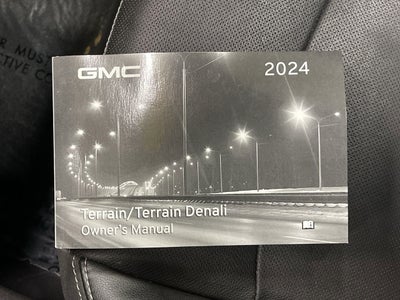 2024 GMC Terrain SLT